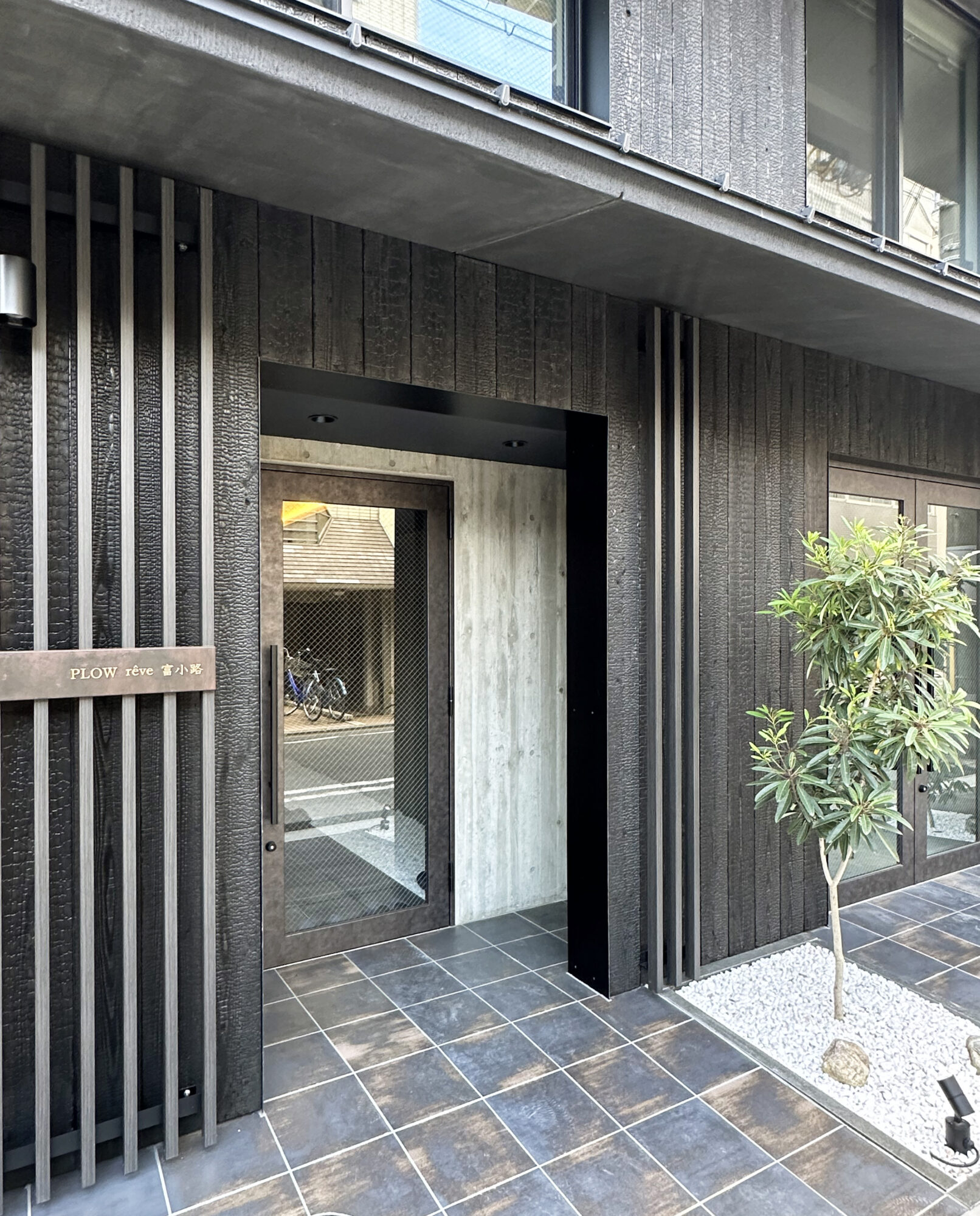 PLOW rêve 富小路 – 株式会社FTRA一級建築士事務所 PLOW rêve 富小路 – 株式会社FTRA一級建築士事務所